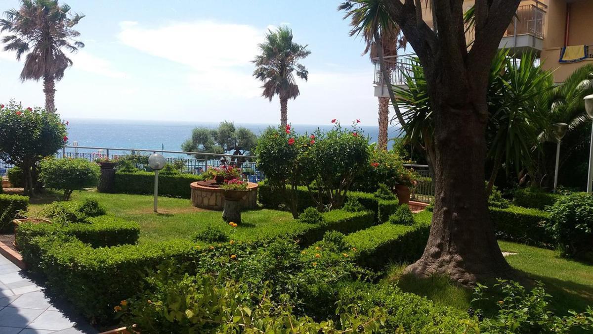 Nettuno Hotel Palace Belvedere Marittimo Zewnętrze zdjęcie